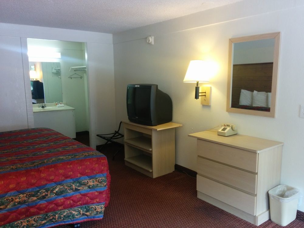 Econo Lodge - Gastonia Eksteriør billede