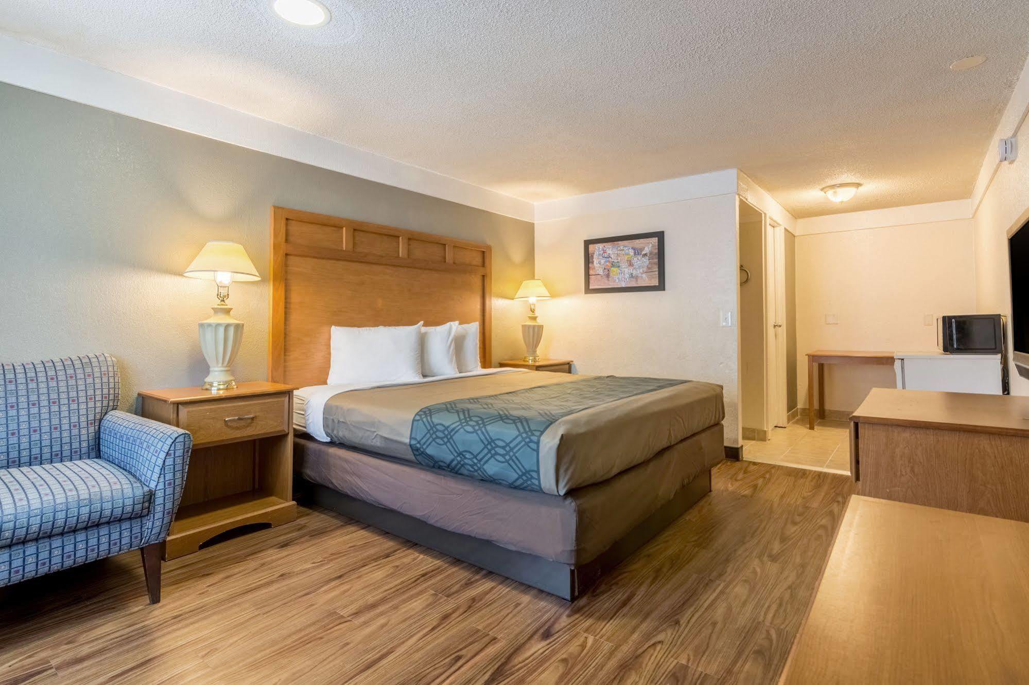 Econo Lodge - Gastonia Eksteriør billede