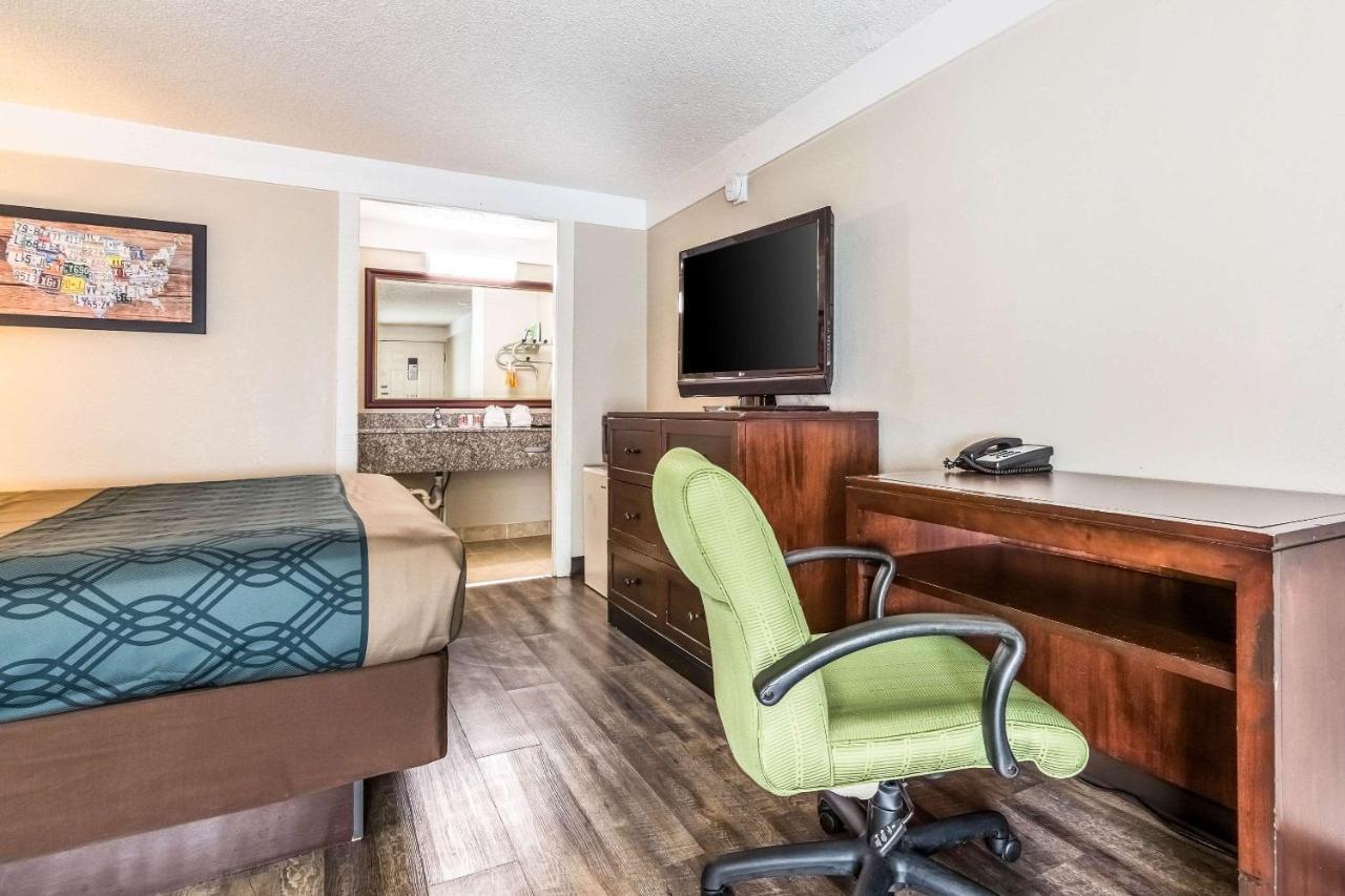 Econo Lodge - Gastonia Eksteriør billede